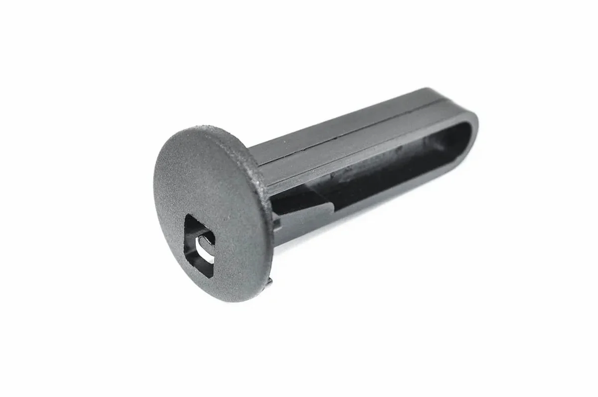 Штырь крепления радиатора Дастер