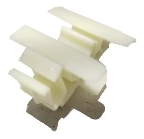 Клипса накладки стойки Логан 2